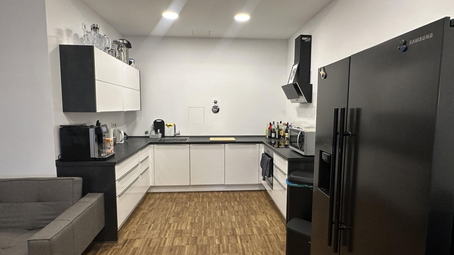 Pronájem kanceláře 380 m², Bergheimer Str. 147, Heidelberg, Bádensko-Württembersko Pronájem kanceláře 380 m², Bergheimer Str. 147, Heidelberg, Bádensko-Württembersko