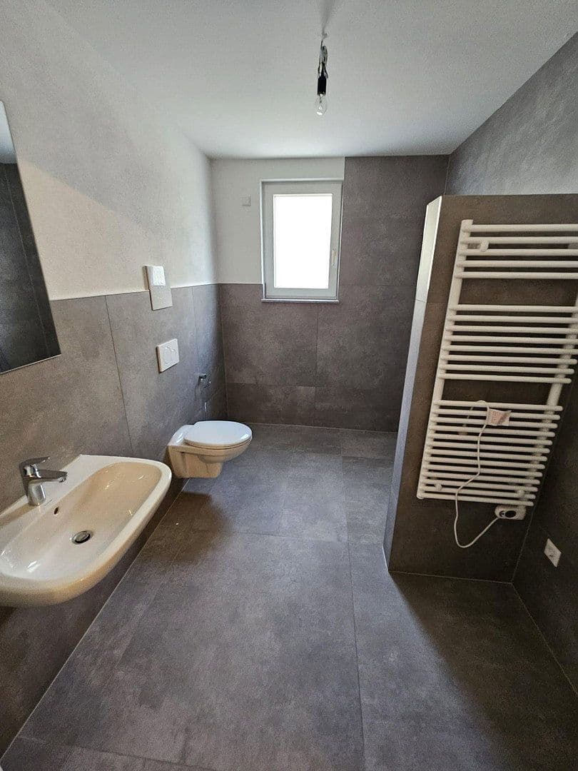 Pronájem bytu 1+kk 61 m², Altinger Straße 21, Gäufelden, Bádensko-Württembersko Pronájem bytu 1+kk 61 m², Altinger Straße 21, Gäufelden, Bádensko-Württembersko
