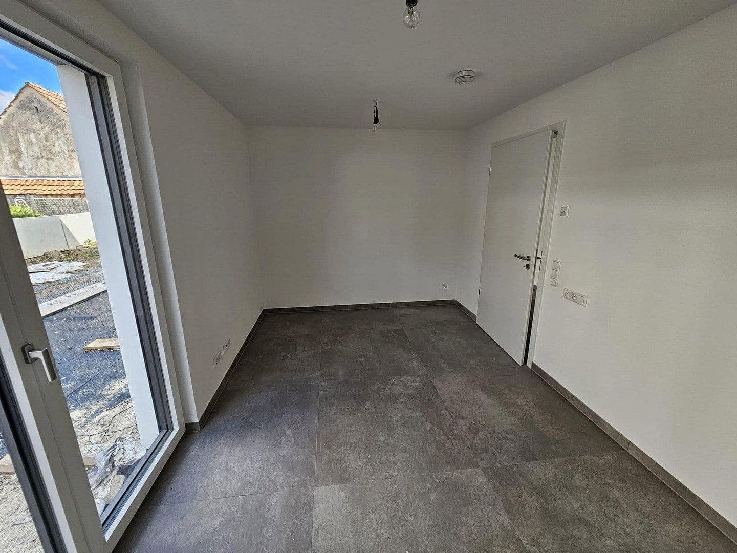 Pronájem bytu 1+kk 61 m², Altinger Straße 21, Gäufelden, Bádensko-Württembersko Pronájem bytu 1+kk 61 m², Altinger Straße 21, Gäufelden, Bádensko-Württembersko