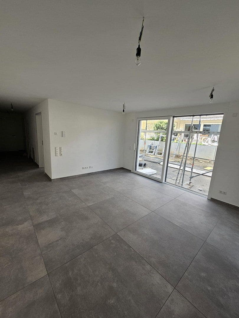 Pronájem bytu 1+kk 61 m², Altinger Straße 21, Gäufelden, Bádensko-Württembersko Pronájem bytu 1+kk 61 m², Altinger Straße 21, Gäufelden, Bádensko-Württembersko