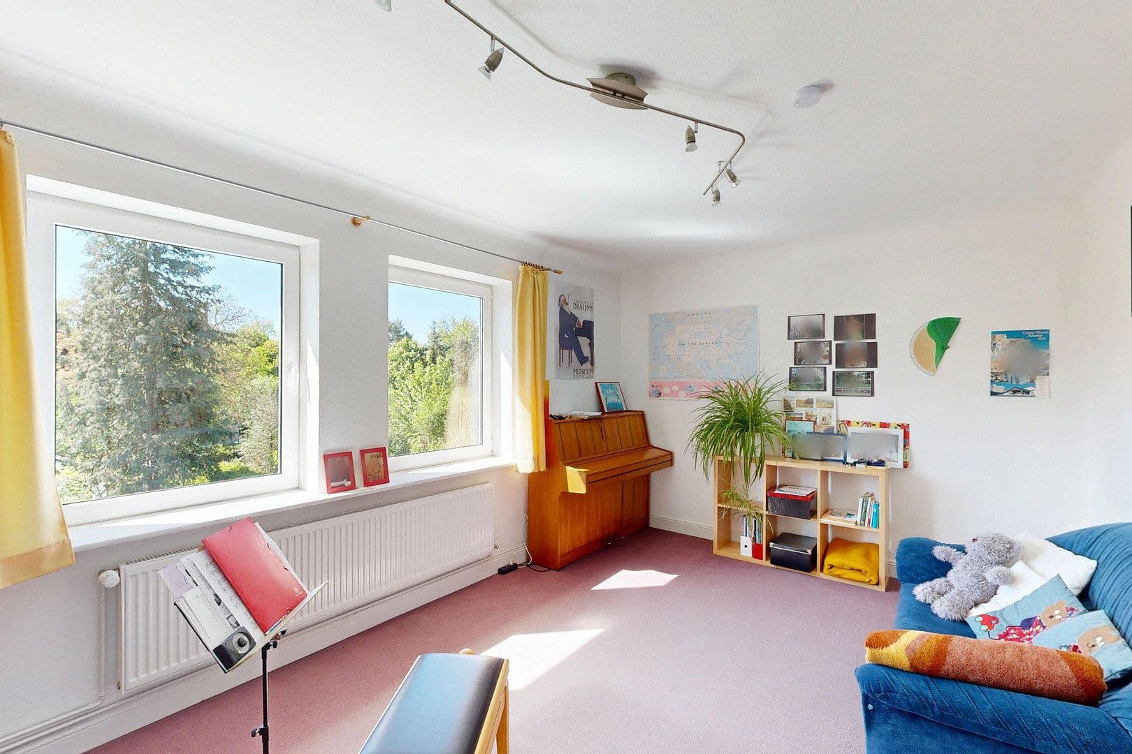 Prodej domu 191 m², pozemek 804 m², Hamburg-Langenhorn, Hamburg Prodej domu 191 m², pozemek 804 m², Hamburg-Langenhorn, Hamburg