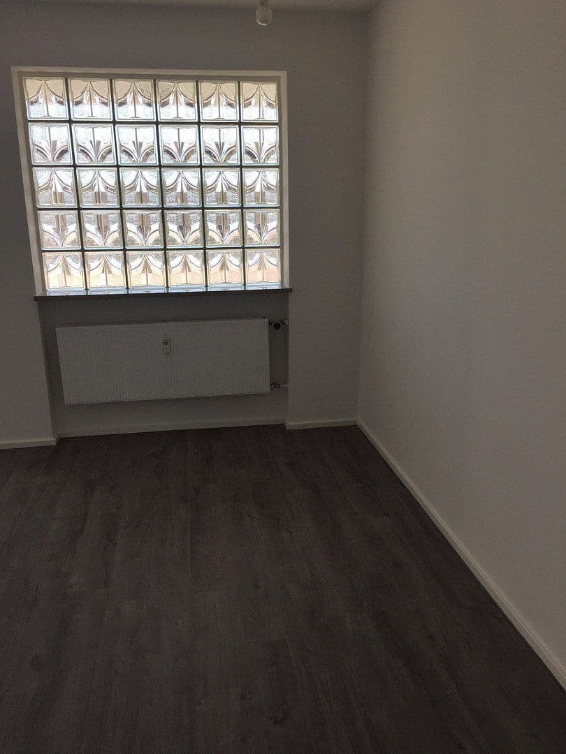 Prodej domu 560 m², pozemek 549 m², Nürnberg, Bavorsko Prodej domu 560 m², pozemek 549 m², Nürnberg, Bavorsko