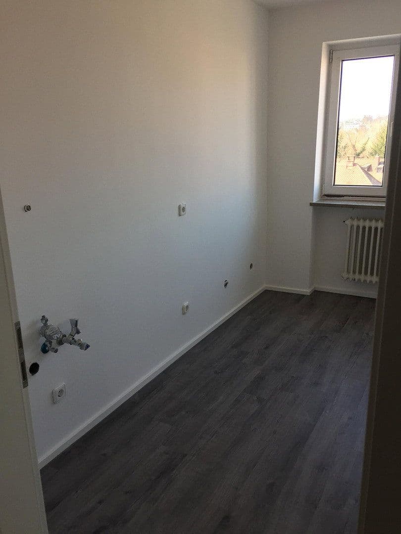 Prodej domu 560 m², pozemek 549 m², Nürnberg, Bavorsko Prodej domu 560 m², pozemek 549 m², Nürnberg, Bavorsko