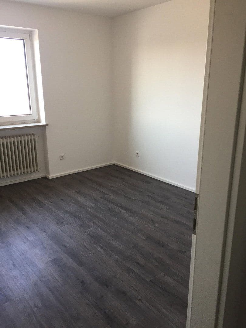 Prodej domu 560 m², pozemek 549 m², Nürnberg, Bavorsko Prodej domu 560 m², pozemek 549 m², Nürnberg, Bavorsko