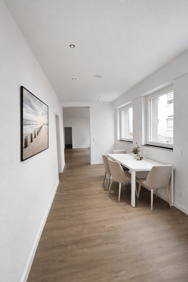 Prodej bytu 3+1 71 m², Köln, Severní Porýní-Vestfálsko Prodej bytu 3+1 71 m², Köln, Severní Porýní-Vestfálsko