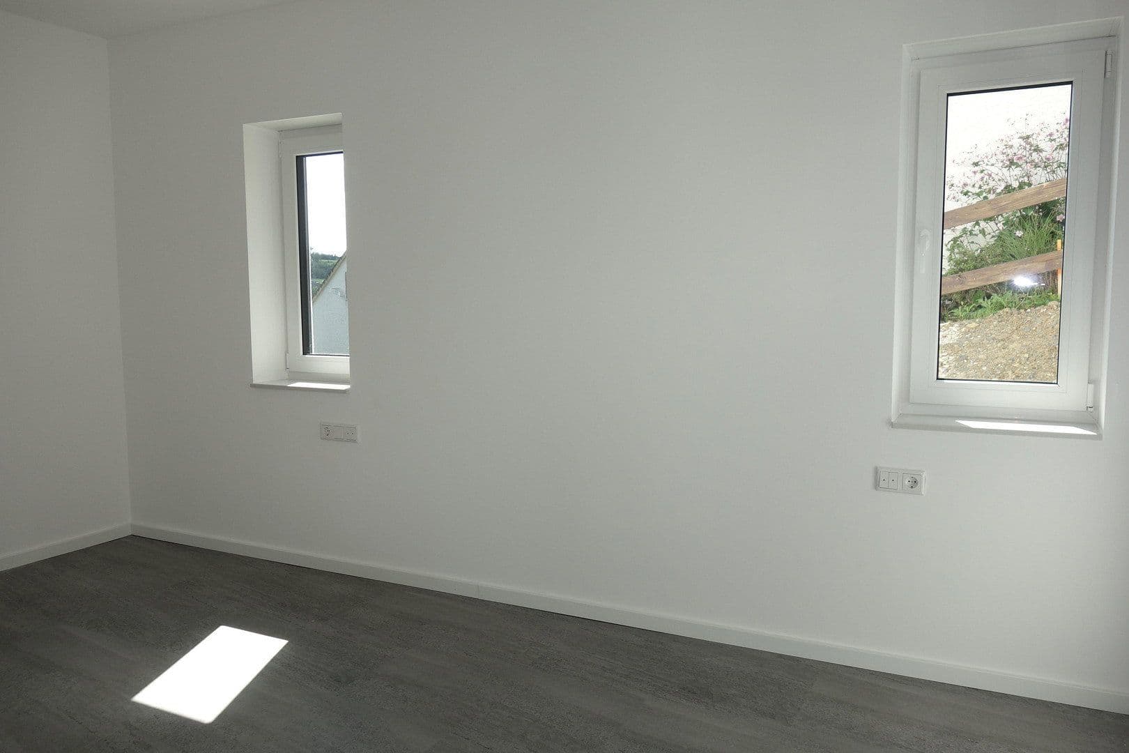 Pronájem bytu 2+1 75 m², Ginsterweg 2, Neuenrade, Severní Porýní-Vestfálsko Pronájem bytu 2+1 75 m², Ginsterweg 2, Neuenrade, Severní Porýní-Vestfálsko