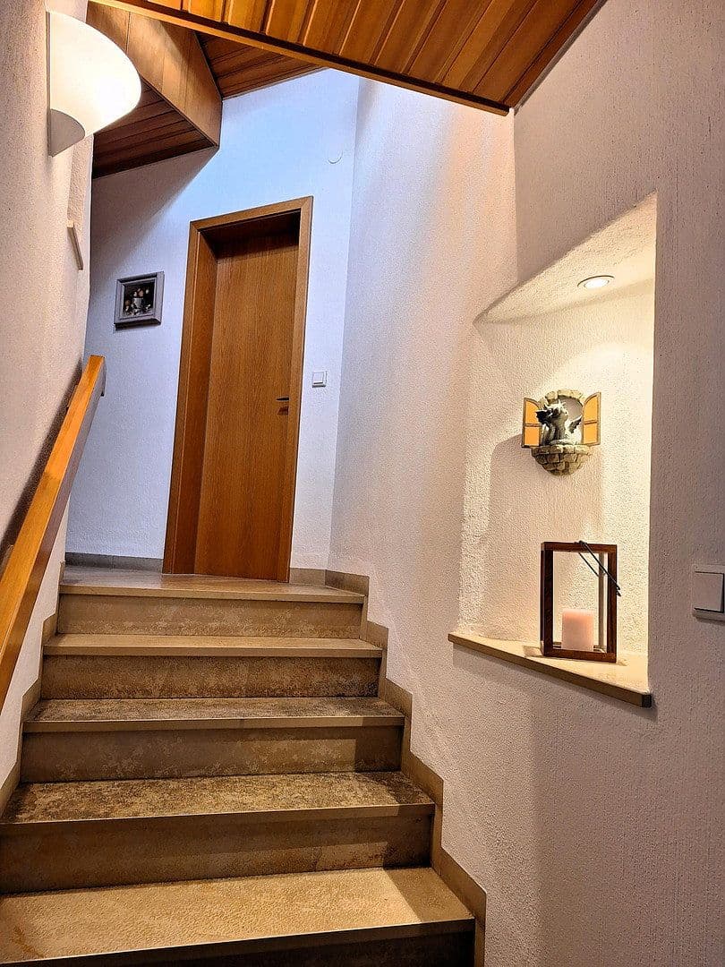 Prodej domu 300 m², pozemek 971 m², Dietfurt an der Altmühl, Bavorsko Prodej domu 300 m², pozemek 971 m², Dietfurt an der Altmühl, Bavorsko