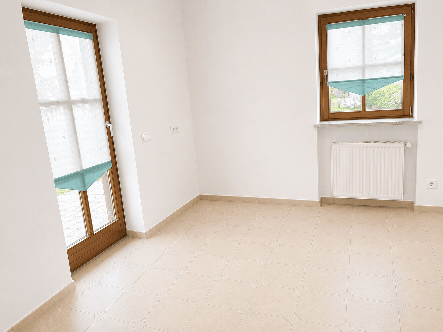 Pronájem bytu 4+1 116 m², Hutstraße 15, 18, Itzgrund, Bavorsko Pronájem bytu 4+1 116 m², Hutstraße 15, 18, Itzgrund, Bavorsko