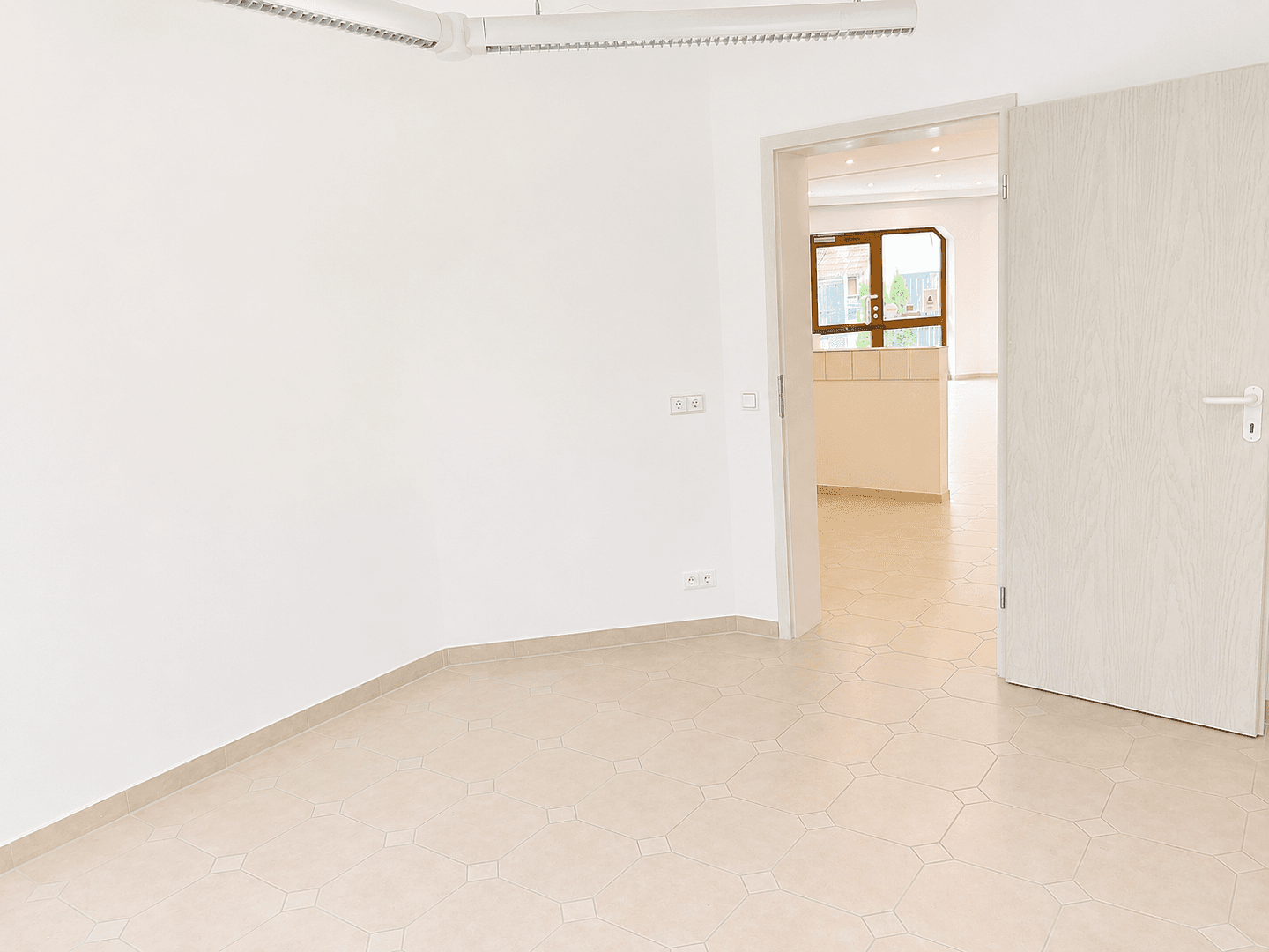 Pronájem bytu 4+1 116 m², Hutstraße 15, 18, Itzgrund, Bavorsko Pronájem bytu 4+1 116 m², Hutstraße 15, 18, Itzgrund, Bavorsko
