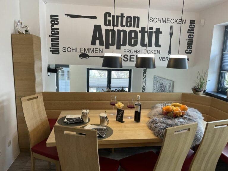 Prodej domu 210 m², pozemek 327 m², Winterbergerstr. 44, Freyung, Bavorsko Prodej domu 210 m², pozemek 327 m², Winterbergerstr. 44, Freyung, Bavorsko