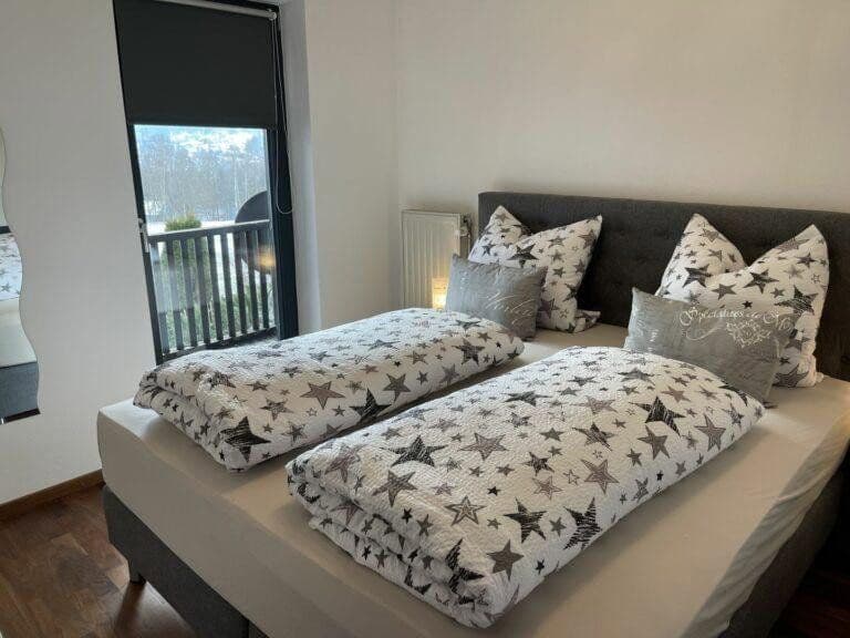 Prodej domu 210 m², pozemek 327 m², Winterbergerstr. 44, Freyung, Bavorsko Prodej domu 210 m², pozemek 327 m², Winterbergerstr. 44, Freyung, Bavorsko