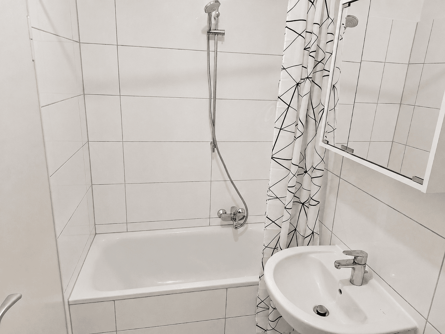 Pronájem bytu 1+1 27 m², Moltkestr. 9, Cáchy, Severní Porýní-Vestfálsko Pronájem bytu 1+1 27 m², Moltkestr. 9, Cáchy, Severní Porýní-Vestfálsko