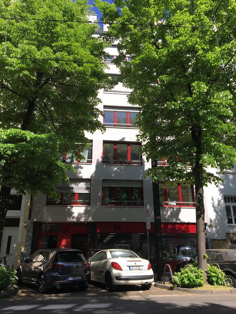 Prodej bytu 1+1 35 m², Hüttenstraße 48, Düsseldorf, Severní Porýní-Vestfálsko Prodej bytu 1+1 35 m², Hüttenstraße 48, Düsseldorf, Severní Porýní-Vestfálsko