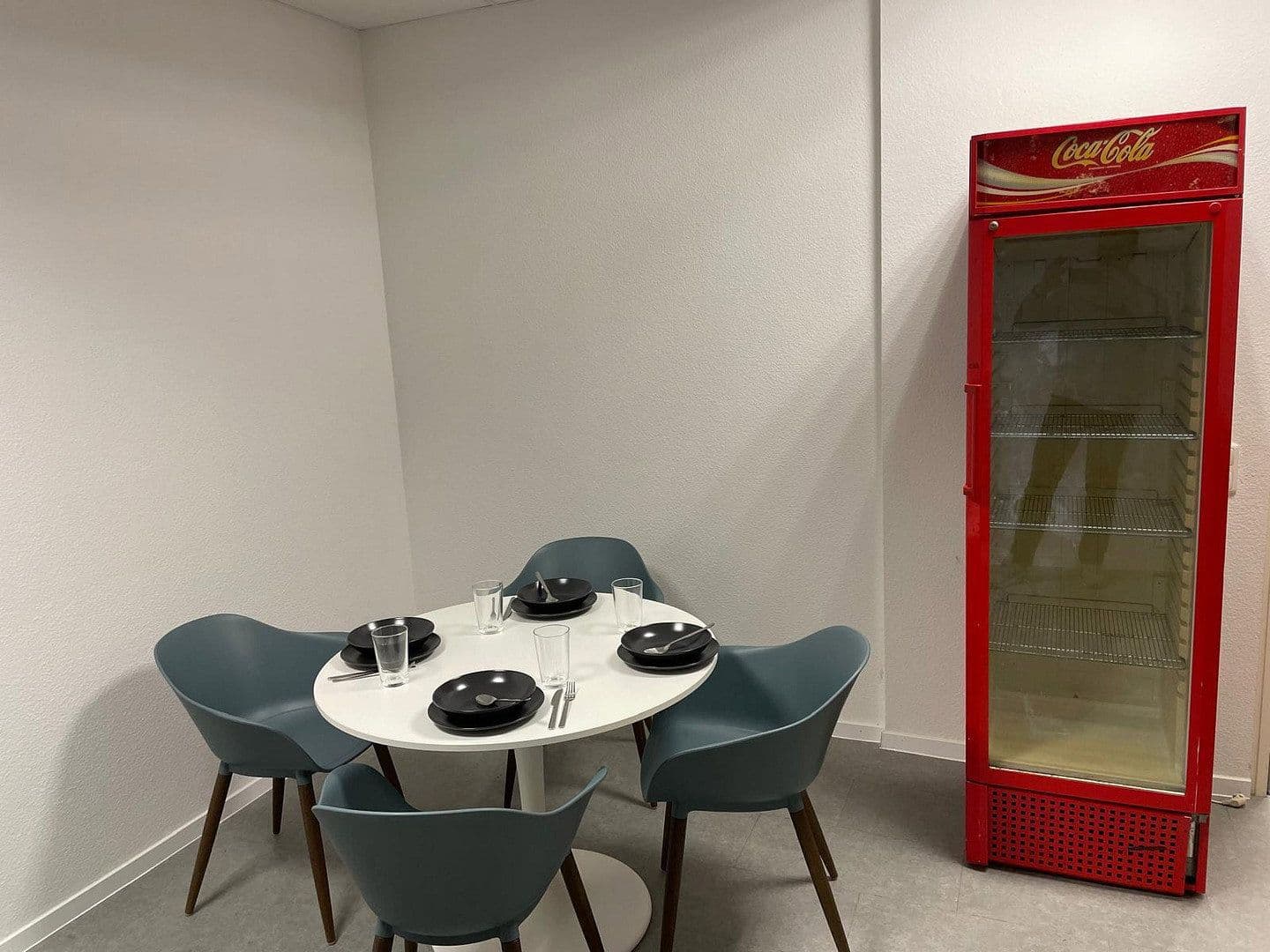 Pronájem kanceláře 50 m², Berner Str. 71, Frankfurt - Nieder-Eschbach, Hessen Pronájem kanceláře 50 m², Berner Str. 71, Frankfurt - Nieder-Eschbach, Hessen