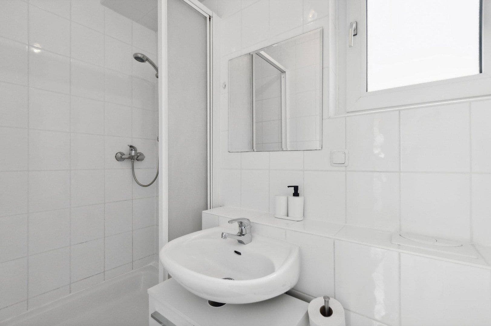 Pronájem bytu 3+1 62 m², Küntzelstraße 33, Essen, Severní Porýní-Vestfálsko Pronájem bytu 3+1 62 m², Küntzelstraße 33, Essen, Severní Porýní-Vestfálsko