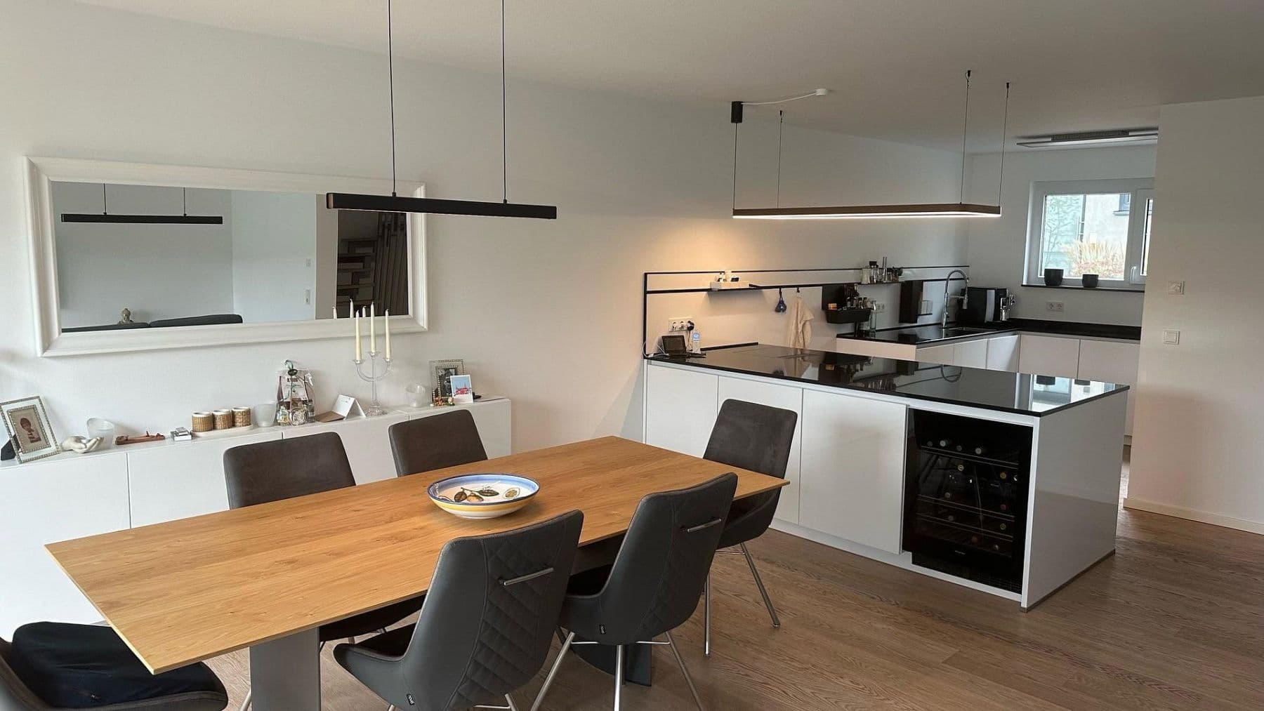 Prodej domu 146 m², pozemek 298 m², Wiesbaden, Hessen Prodej domu 146 m², pozemek 298 m², Wiesbaden, Hessen