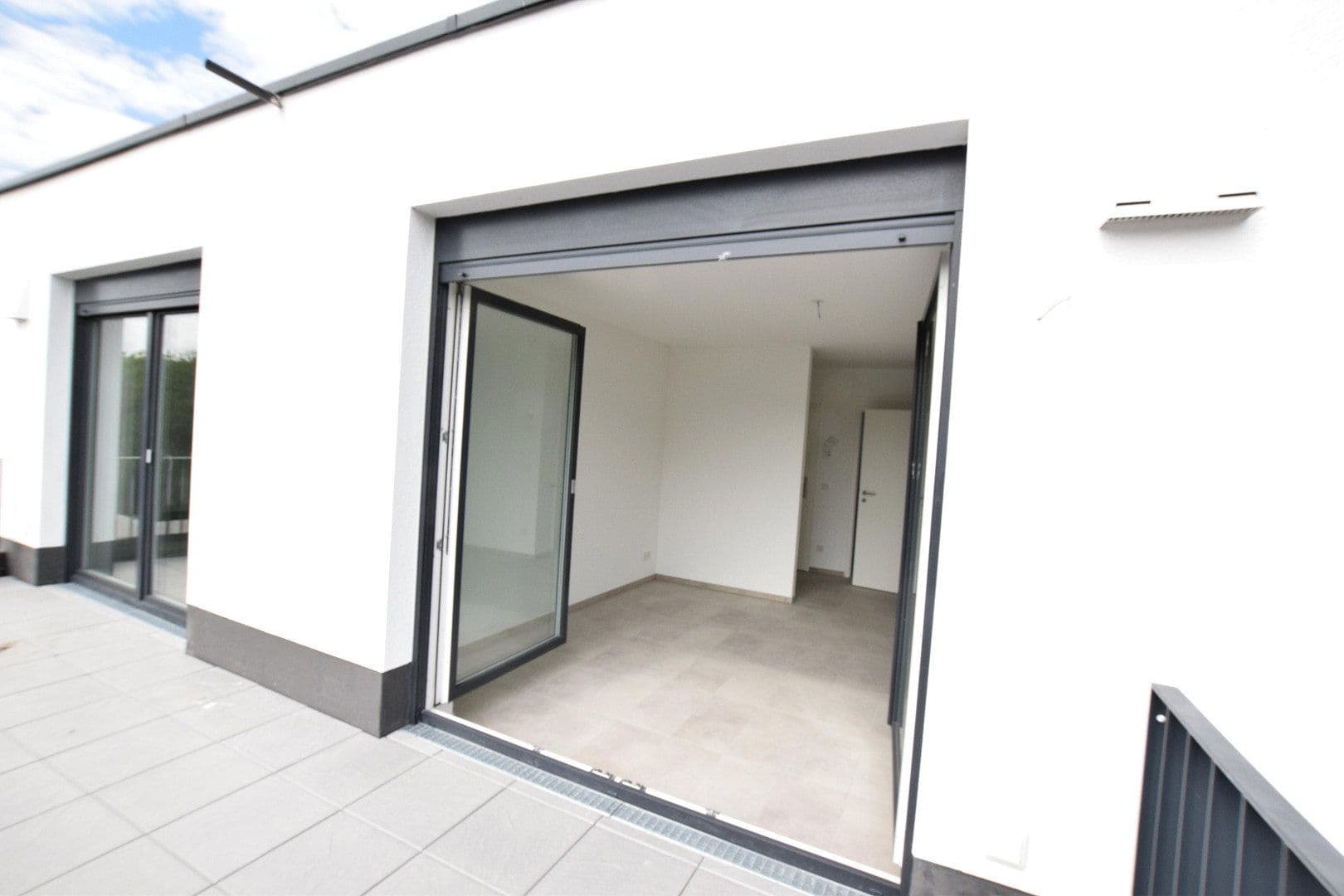 Pronájem bytu 1+1 55 m², Köln, Severní Porýní-Vestfálsko Pronájem bytu 1+1 55 m², Köln, Severní Porýní-Vestfálsko