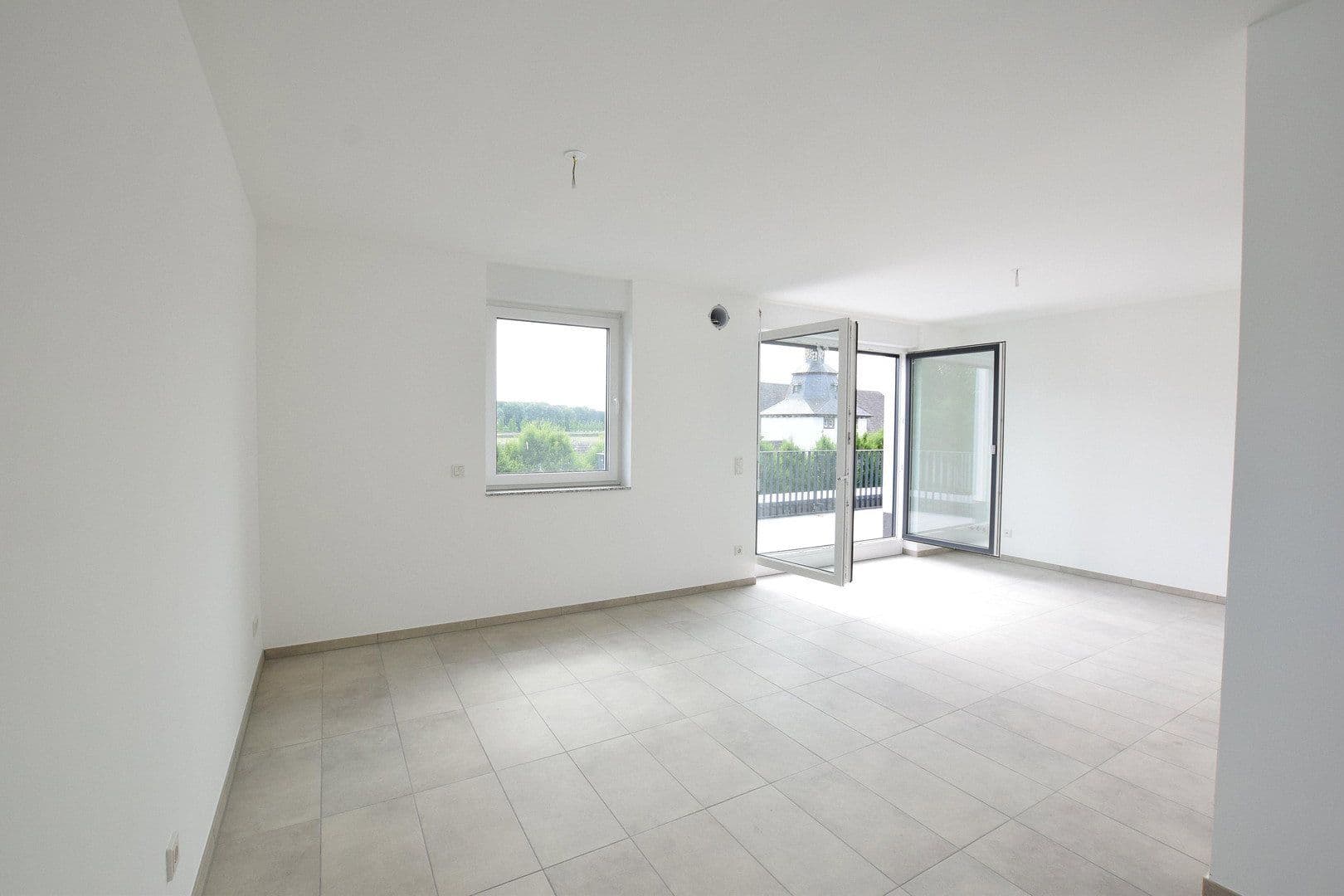 Pronájem bytu 1+1 55 m², Köln, Severní Porýní-Vestfálsko Pronájem bytu 1+1 55 m², Köln, Severní Porýní-Vestfálsko