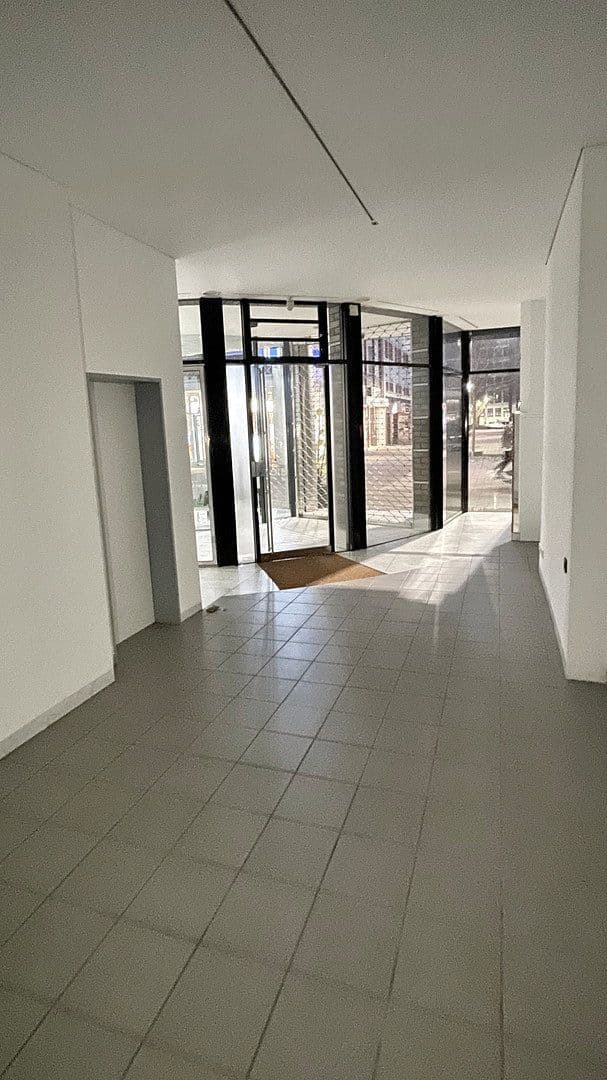 Pronájem nebytového prostoru 46 m², Mönchengladbach-Rheydt, Severní Porýní-Vestfálsko Pronájem nebytového prostoru 46 m², Mönchengladbach-Rheydt, Severní Porýní-Vestfálsko
