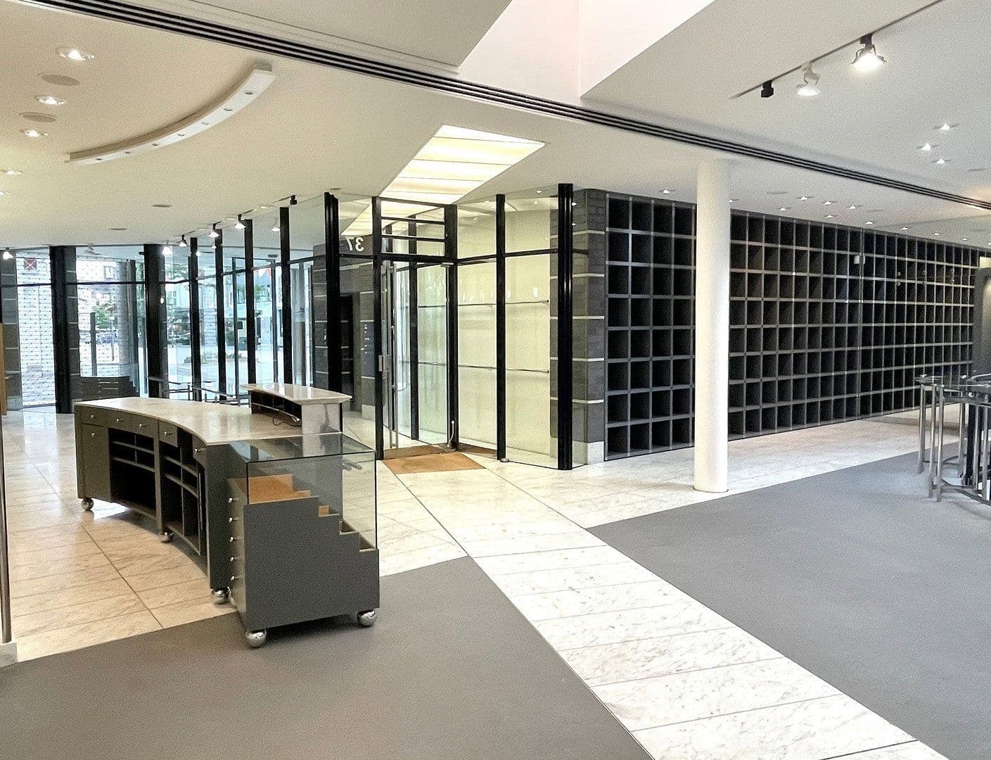 Pronájem nebytového prostoru 350 m², Mönchengladbach-Rheydt, Severní Porýní-Vestfálsko Pronájem nebytového prostoru 350 m², Mönchengladbach-Rheydt, Severní Porýní-Vestfálsko