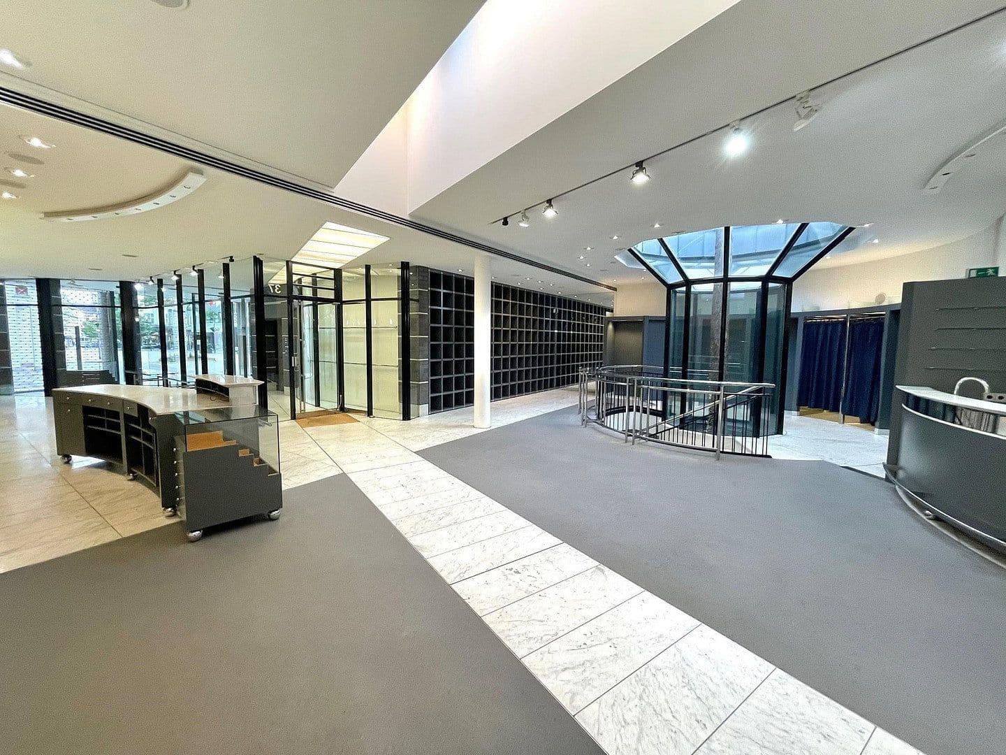 Pronájem nebytového prostoru 350 m², Mönchengladbach-Rheydt, Severní Porýní-Vestfálsko Pronájem nebytového prostoru 350 m², Mönchengladbach-Rheydt, Severní Porýní-Vestfálsko