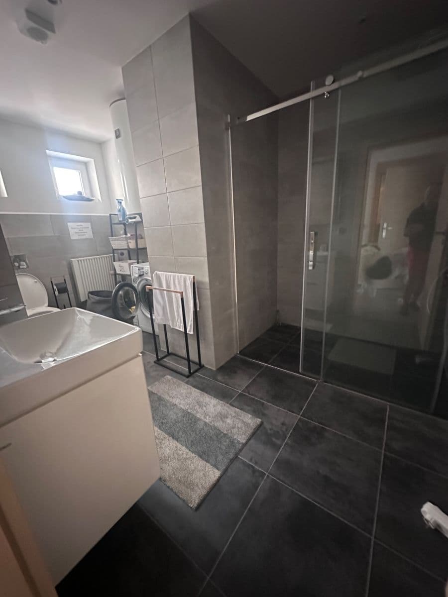Pronájem bytu 1+1 67 m², nám. Republiky, Lázně Kynžvart, Karlovarský kraj Pronájem bytu 1+1 67 m², nám. Republiky, Lázně Kynžvart, Karlovarský kraj