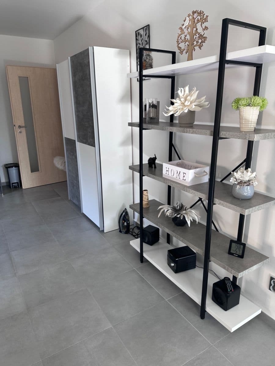 Pronájem bytu 1+1 67 m², nám. Republiky, Lázně Kynžvart, Karlovarský kraj Pronájem bytu 1+1 67 m², nám. Republiky, Lázně Kynžvart, Karlovarský kraj