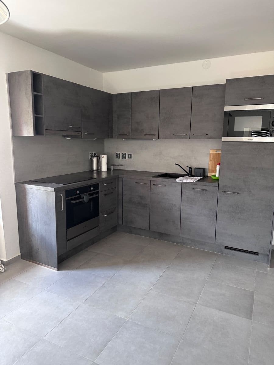 Pronájem bytu 1+1 67 m², nám. Republiky, Lázně Kynžvart, Karlovarský kraj Pronájem bytu 1+1 67 m², nám. Republiky, Lázně Kynžvart, Karlovarský kraj