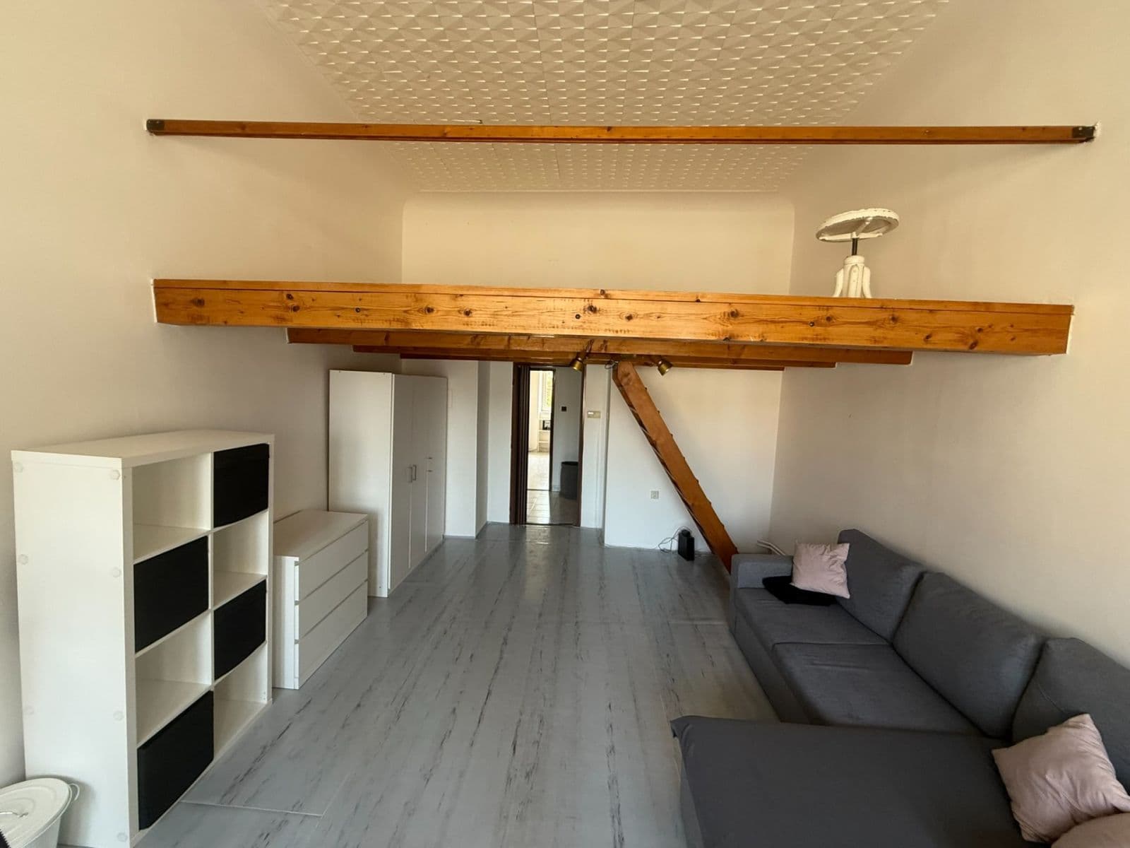 Pronájem bytu 1+1 49 m², náměstí Republiky, Plzeň, Plzeňský kraj Pronájem bytu 1+1 49 m², náměstí Republiky, Plzeň, Plzeňský kraj