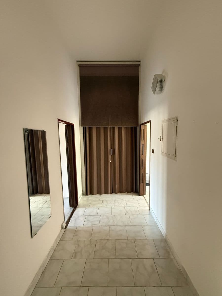 Pronájem bytu 1+1 49 m², náměstí Republiky, Plzeň, Plzeňský kraj Pronájem bytu 1+1 49 m², náměstí Republiky, Plzeň, Plzeňský kraj