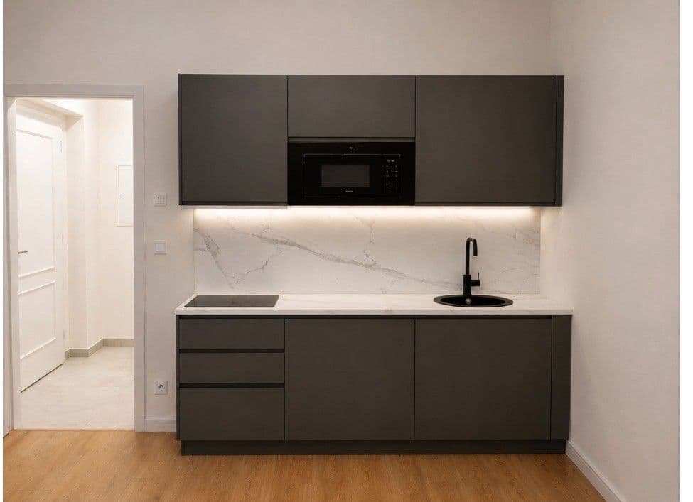 Pronájem bytu 1+kk 20 m², Soukenická, Praha, Praha Pronájem bytu 1+kk 20 m², Soukenická, Praha, Praha
