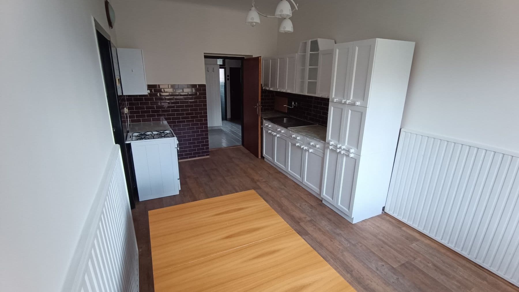 Pronájem bytu 3+1 89 m², Kapitána Jaroše, Plzeň, Plzeňský kraj Pronájem bytu 3+1 89 m², Kapitána Jaroše, Plzeň, Plzeňský kraj