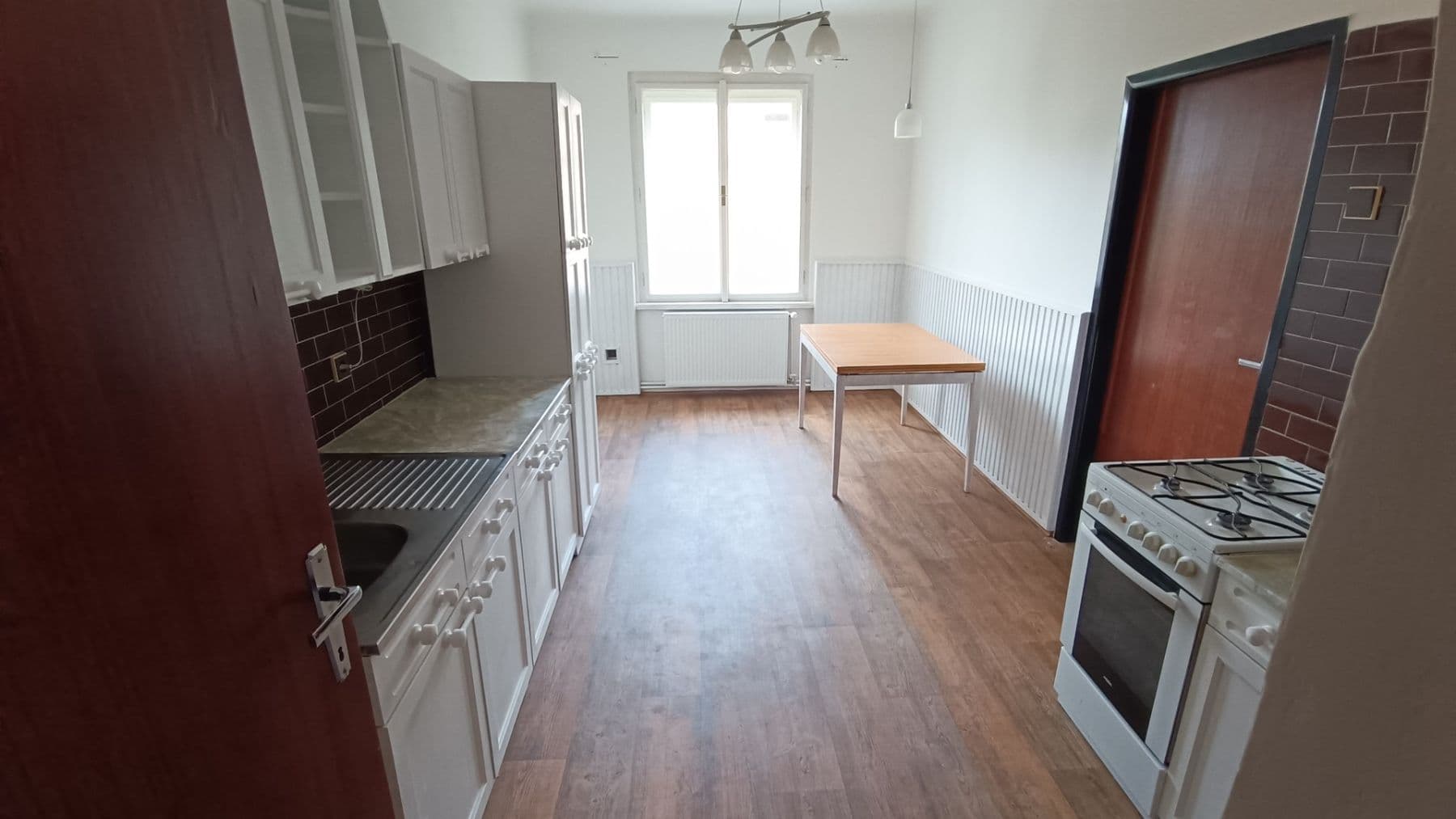 Pronájem bytu 3+1 89 m², Kapitána Jaroše, Plzeň, Plzeňský kraj Pronájem bytu 3+1 89 m², Kapitána Jaroše, Plzeň, Plzeňský kraj