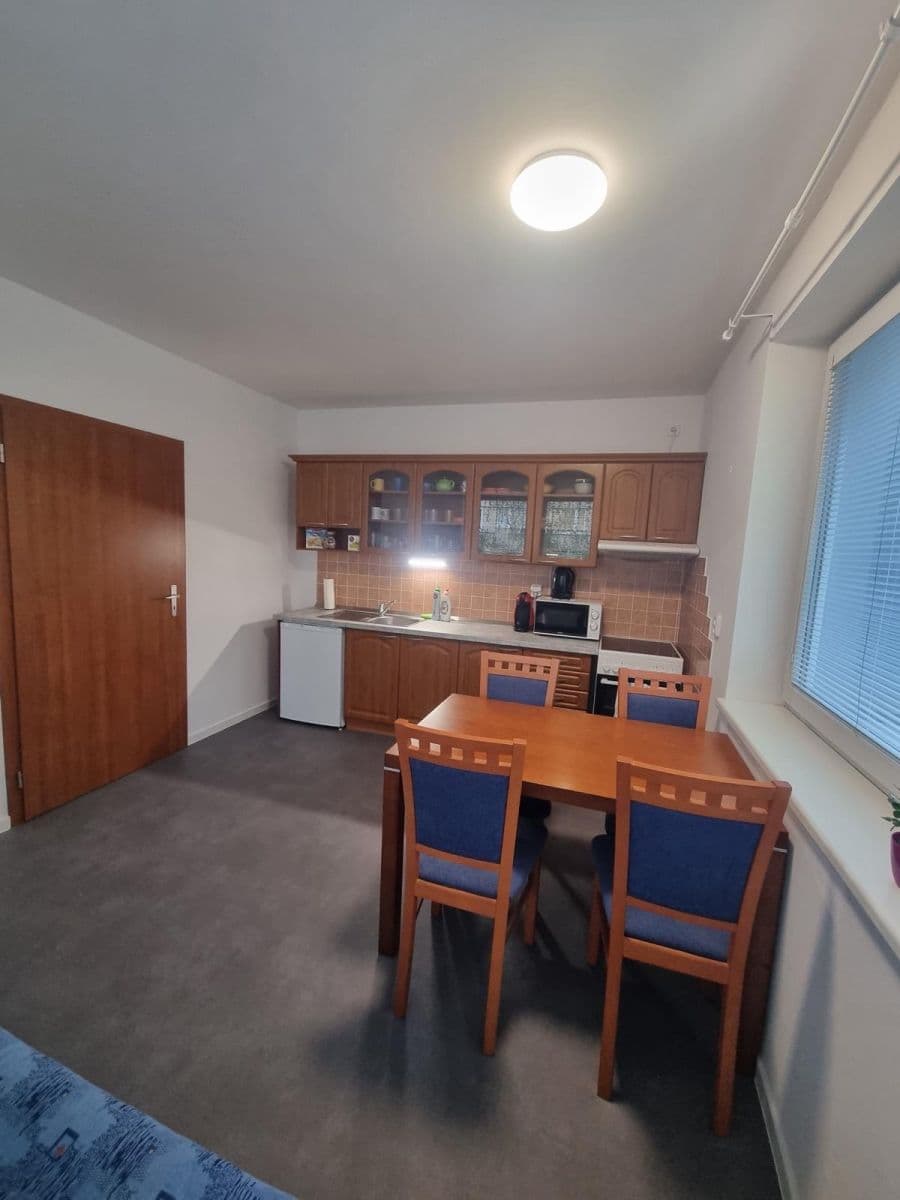 Pronájem bytu 2+kk 46 m², Měšická, Praha, Praha Pronájem bytu 2+kk 46 m², Měšická, Praha, Praha