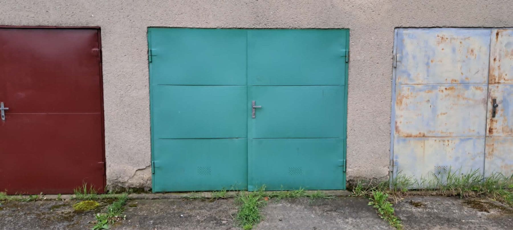 Pronájem garáže 19 m², Rajhradská, Brno, Jihomoravský kraj Pronájem garáže 19 m², Rajhradská, Brno, Jihomoravský kraj