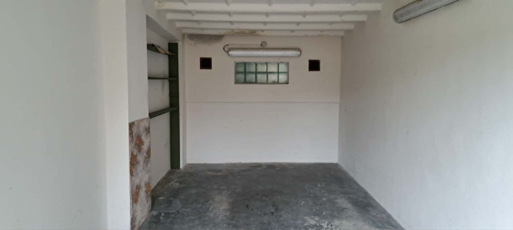 Pronájem garáže 19 m², Rajhradská, Brno, Jihomoravský kraj Pronájem garáže 19 m², Rajhradská, Brno, Jihomoravský kraj