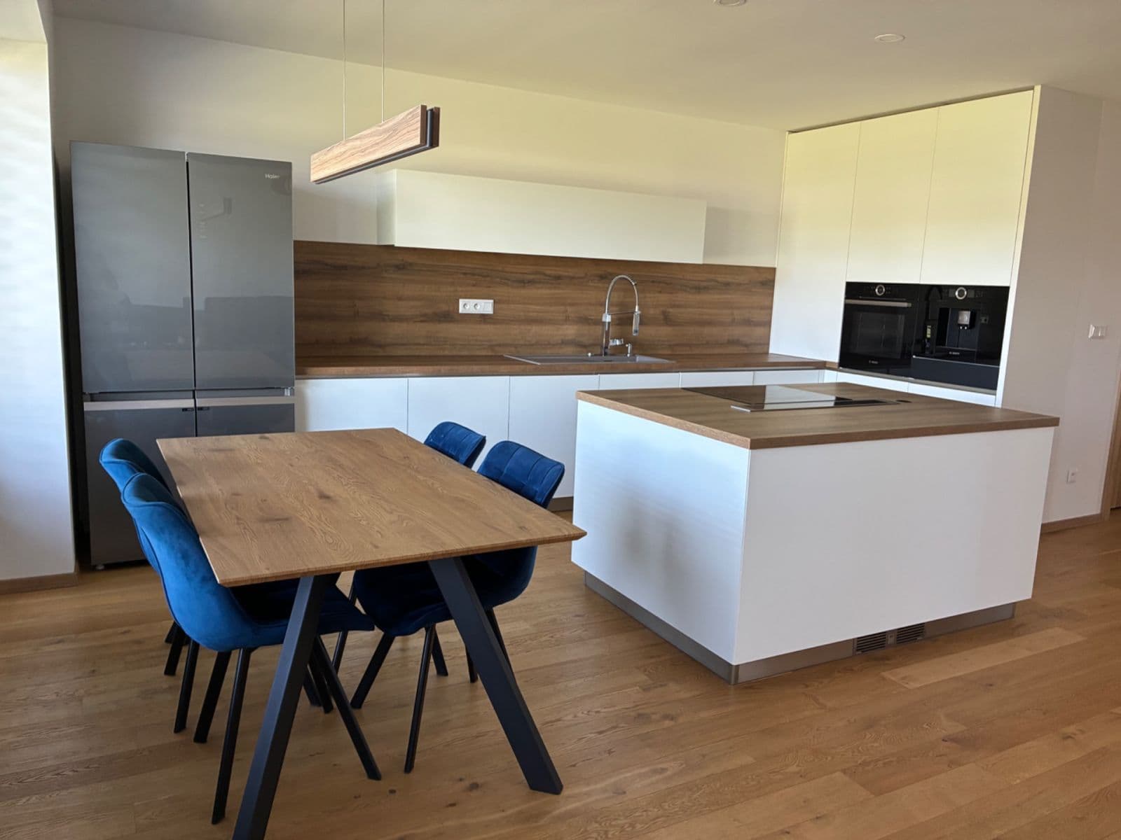 Pronájem domu 180 m², pozemek 100 m², Skalka nad Váhom, Trenčiansky kraj Pronájem domu 180 m², pozemek 100 m², Skalka nad Váhom, Trenčiansky kraj