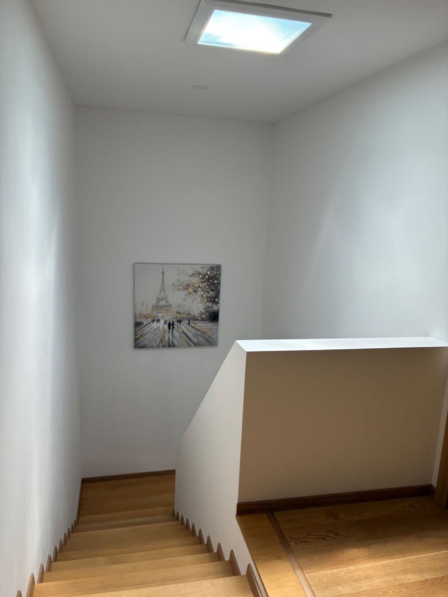 Pronájem domu 180 m², pozemek 100 m², Skalka nad Váhom, Trenčiansky kraj Pronájem domu 180 m², pozemek 100 m², Skalka nad Váhom, Trenčiansky kraj
