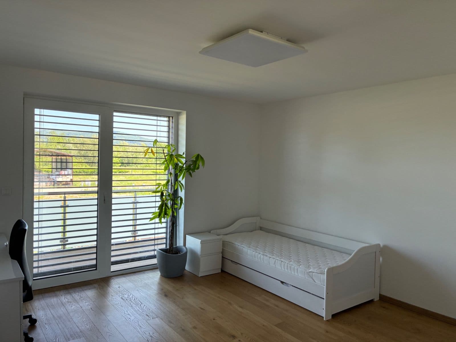 Pronájem domu 180 m², pozemek 100 m², Skalka nad Váhom, Trenčiansky kraj Pronájem domu 180 m², pozemek 100 m², Skalka nad Váhom, Trenčiansky kraj