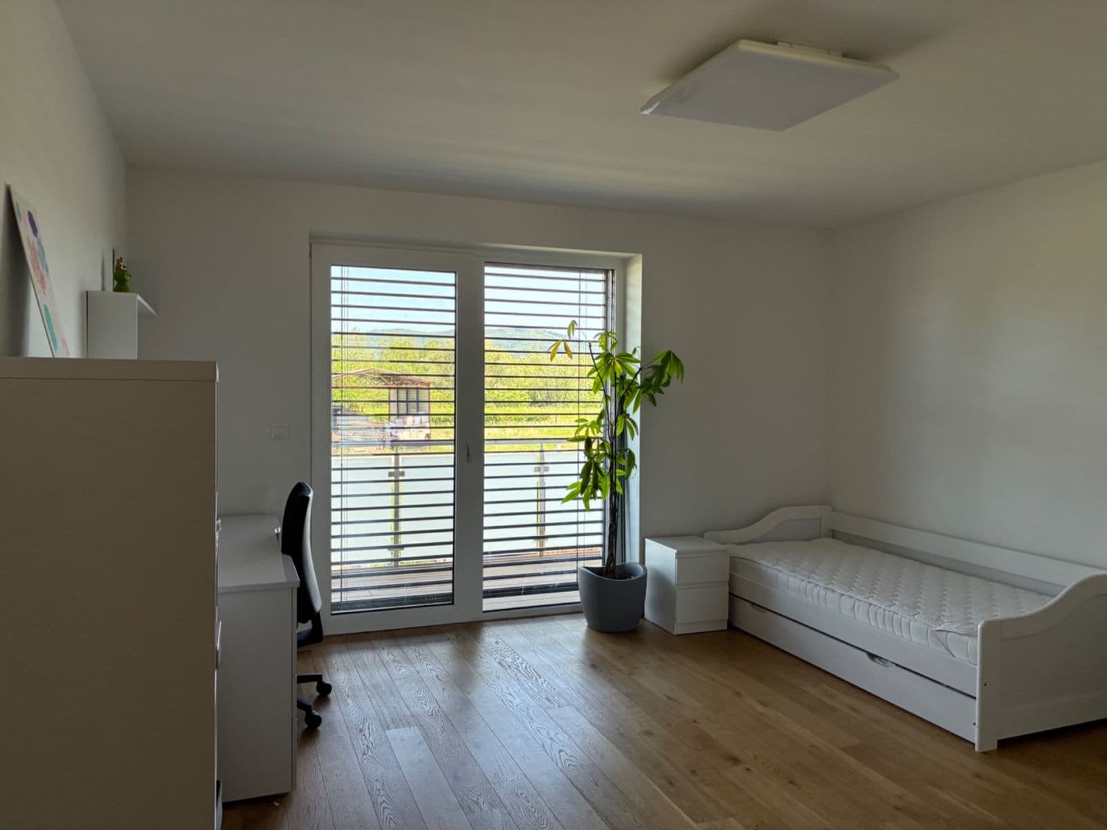 Pronájem domu 180 m², pozemek 100 m², Skalka nad Váhom, Trenčiansky kraj Pronájem domu 180 m², pozemek 100 m², Skalka nad Váhom, Trenčiansky kraj