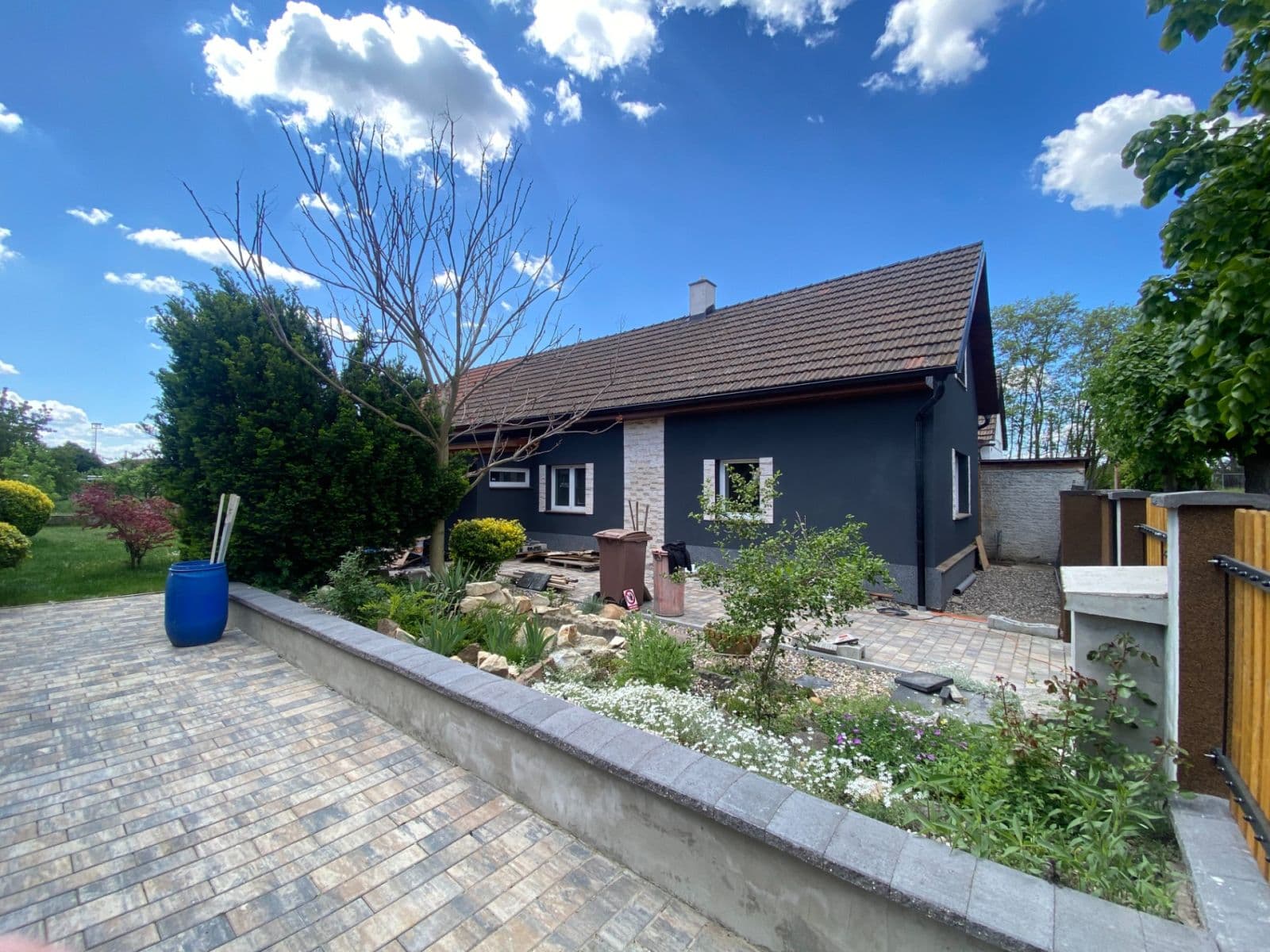 Prodej domu 185 m², pozemek 417 m², Ke Hřišti, Hrobce, Ústecký kraj Prodej domu 185 m², pozemek 417 m², Ke Hřišti, Hrobce, Ústecký kraj