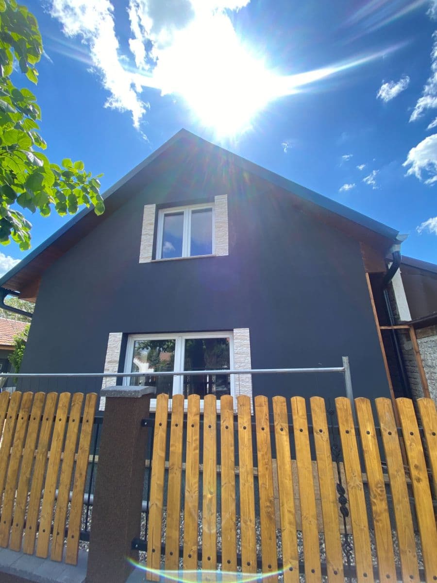 Prodej domu 185 m², pozemek 417 m², Ke Hřišti, Hrobce, Ústecký kraj Prodej domu 185 m², pozemek 417 m², Ke Hřišti, Hrobce, Ústecký kraj