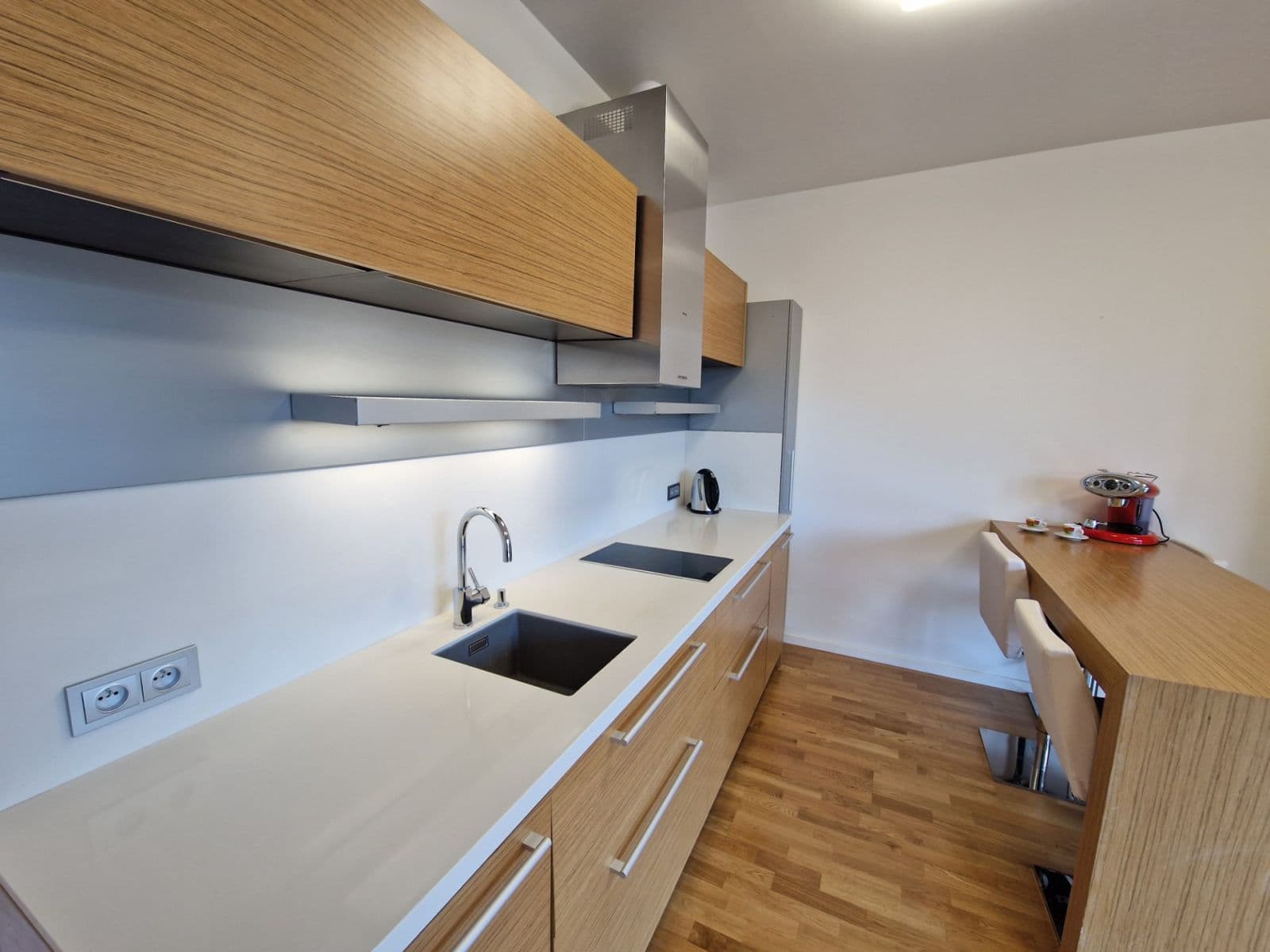 Pronájem bytu 1+kk 38 m², Smrčkova, Praha, Praha Pronájem bytu 1+kk 38 m², Smrčkova, Praha, Praha