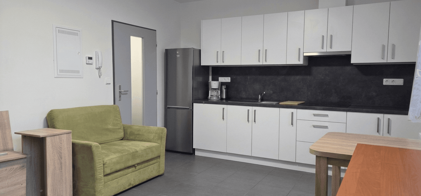 Pronájem bytu 1+kk 33 m², náměstí Svobody, Šternberk, Olomoucký kraj Pronájem bytu 1+kk 33 m², náměstí Svobody, Šternberk, Olomoucký kraj