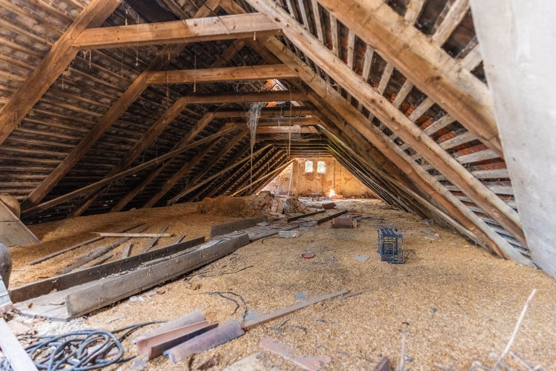 Prodej domu 200 m², pozemek 2.861 m², Děčany, Ústecký kraj Prodej domu 200 m², pozemek 2.861 m², Děčany, Ústecký kraj