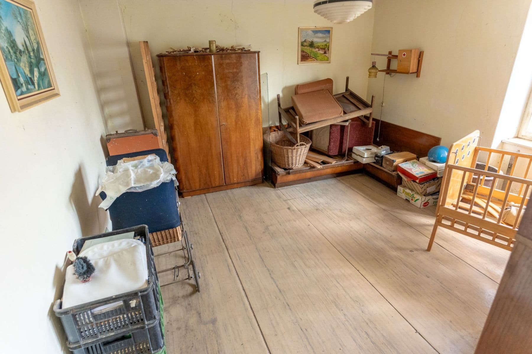 Prodej domu 200 m², pozemek 2.861 m², Děčany, Ústecký kraj Prodej domu 200 m², pozemek 2.861 m², Děčany, Ústecký kraj