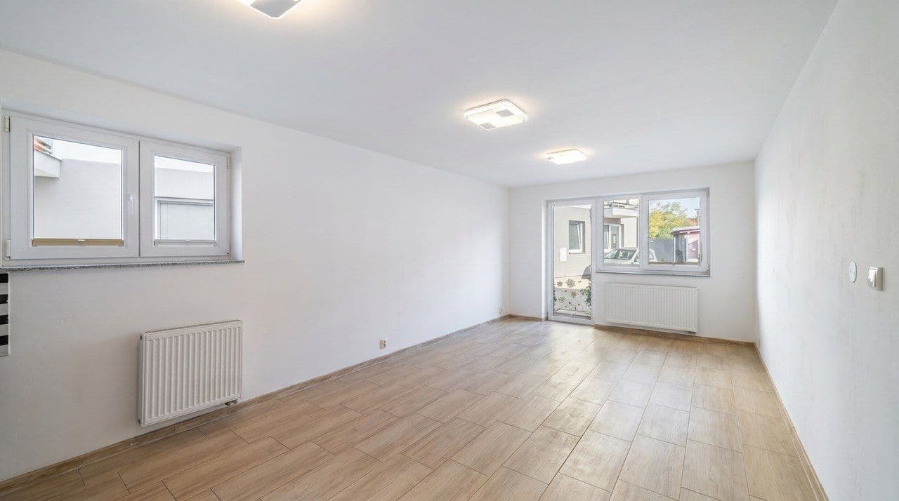 Prodej bytu 3+kk 63 m², Břežany II, Středočeský kraj Prodej bytu 3+kk 63 m², Břežany II, Středočeský kraj