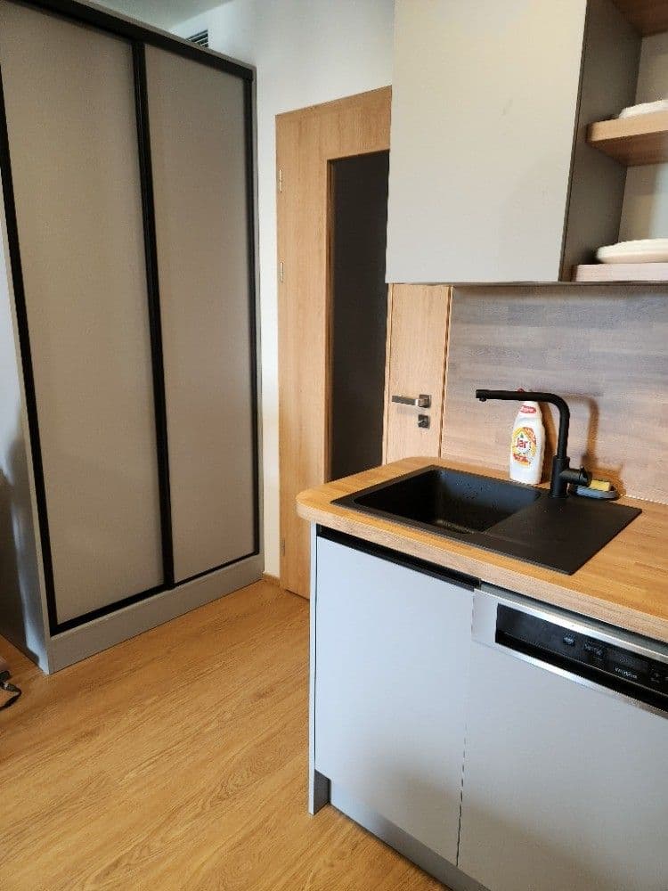 Prodej bytu 1+kk 36 m², Domalípova, Praha, Praha Prodej bytu 1+kk 36 m², Domalípova, Praha, Praha