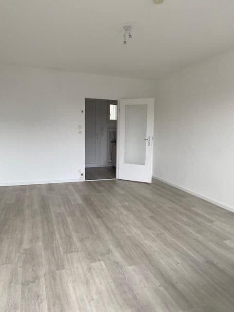 Pronájem bytu 1+1 26 m², Bad Nauheim, Hessen Pronájem bytu 1+1 26 m², Bad Nauheim, Hessen