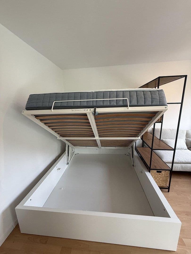 Pronájem bytu 1+1 32 m², Josef-Priller-Straße 4, Augsburg, Bavorsko Pronájem bytu 1+1 32 m², Josef-Priller-Straße 4, Augsburg, Bavorsko